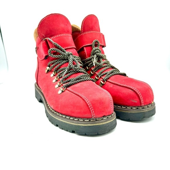 SAUTE MOUTON VINTAGE RED WINTER LEATHER BOOTS - HIKING BOOTS - MADE IN CANADA - Picture 13 of 15